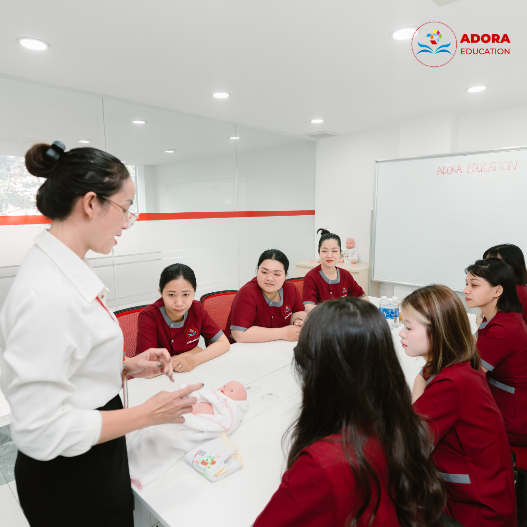 ưu nhược điểm bảo mẫu và giáo viện tại nhà