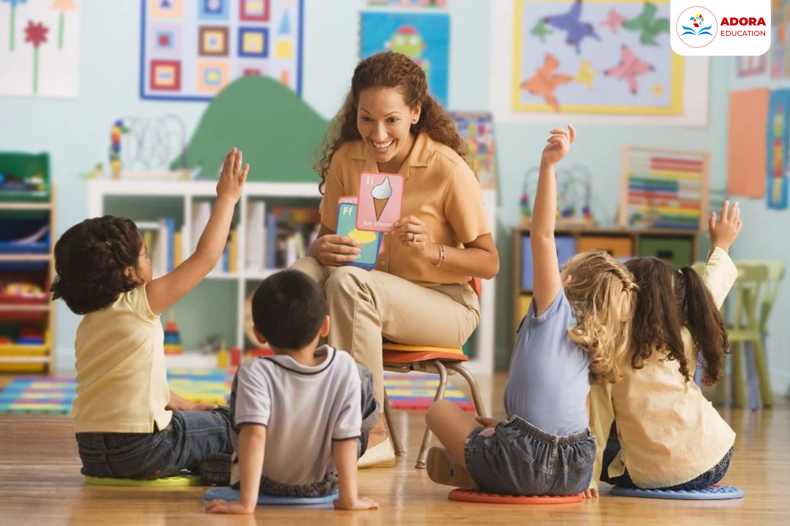 lớp học mầm non quốc tế nhiều trẻ