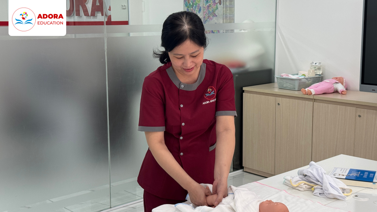 công việc giữ trẻ tại nhà 
