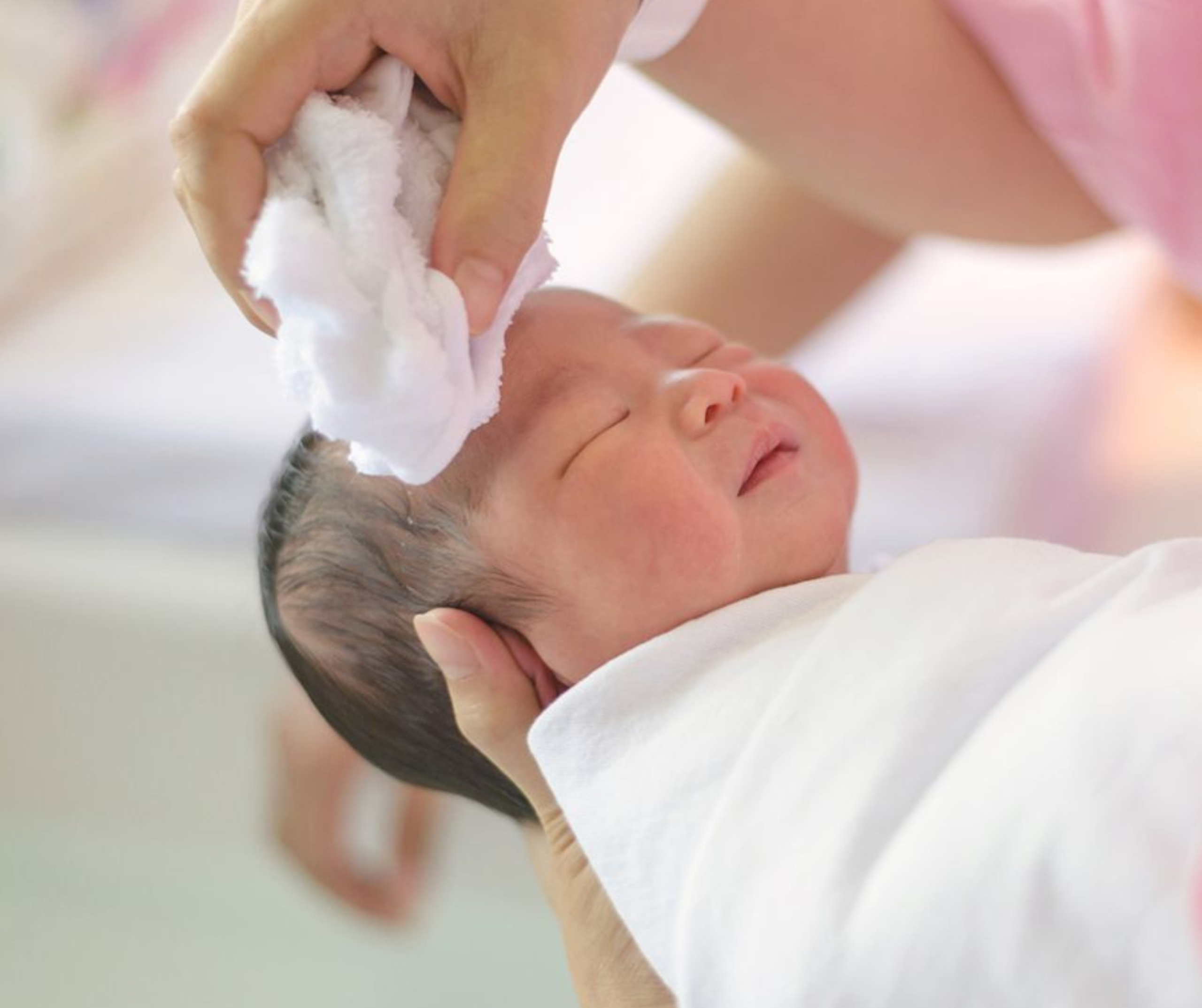 chăm sóc trẻ sơ sinh tại nhà