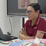 bảo mẫu chăm bé tại nhà
