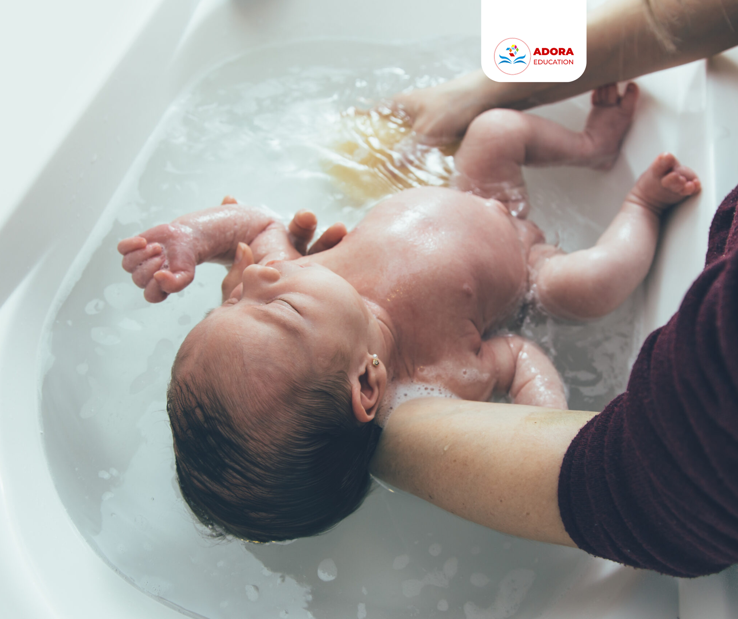 nhiệt độ nước tắm phù hợp cho trẻ sơ sinh