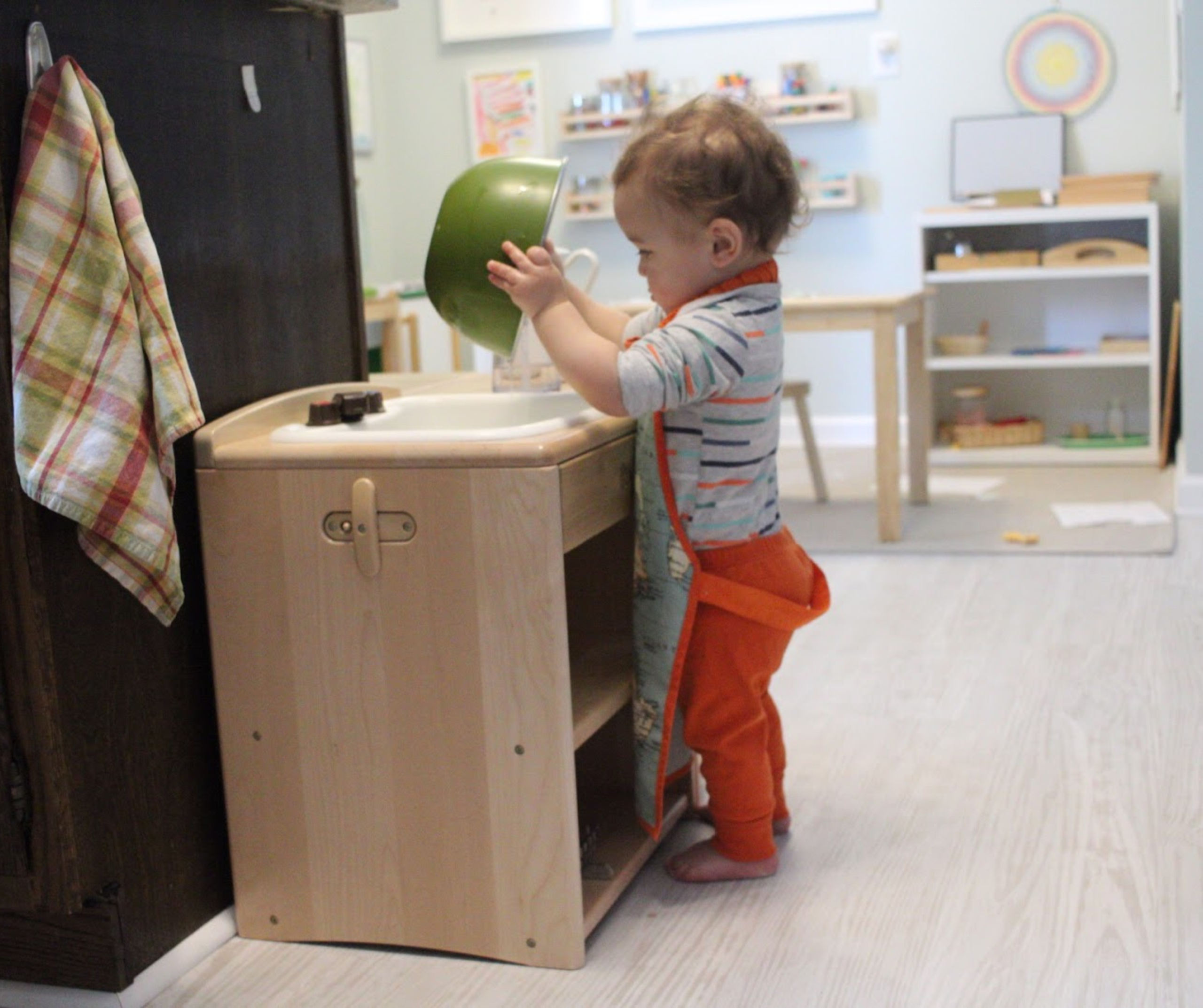 cách áp dụng montessori tại nàh mà không biến nhà thành lớp học