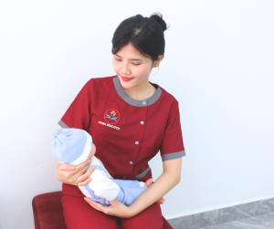 chăm sóc trẻ sơ sinh tại nhà