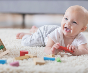 vì sao tummy time quan trọng cho trẻ sơ sinh
